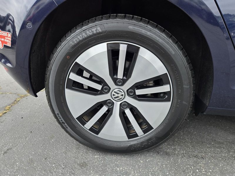 Used 2016 Volkswagen e-Golf 4dr HB SEL Premium