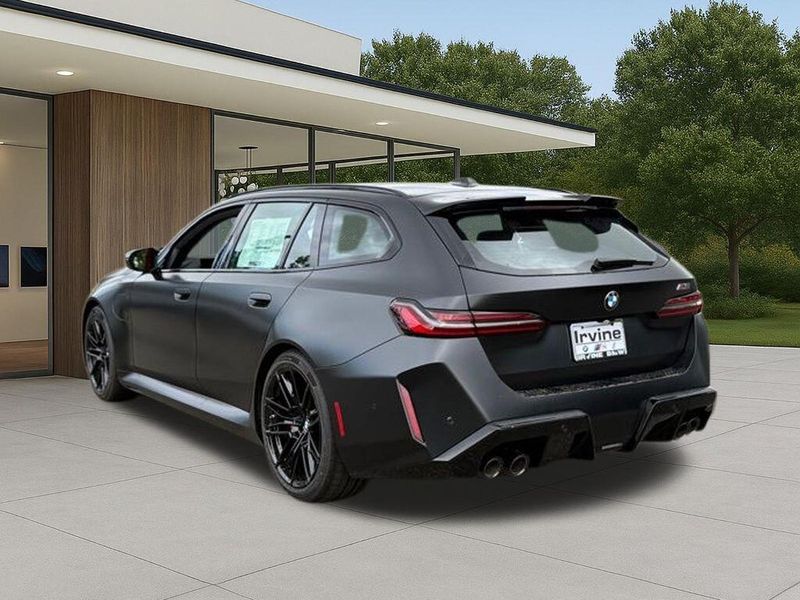 New 2026 BMW M5 BaseImage 12