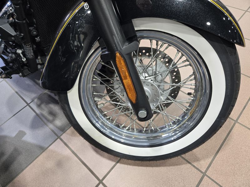 2023 Kawasaki VULCAN 900 CLASSIC Image 16