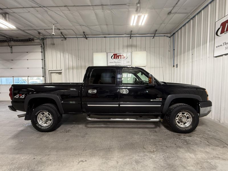 Used 2005 Chevrolet Silverado 2500HD LSImage 2