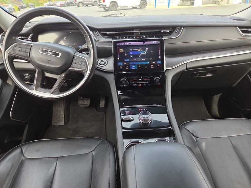 2022 Jeep Grand Cherokee Limited photo 23