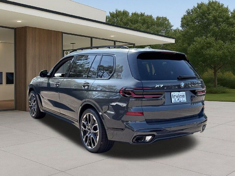 New 2027 BMW X7 xDrive40iImage 12