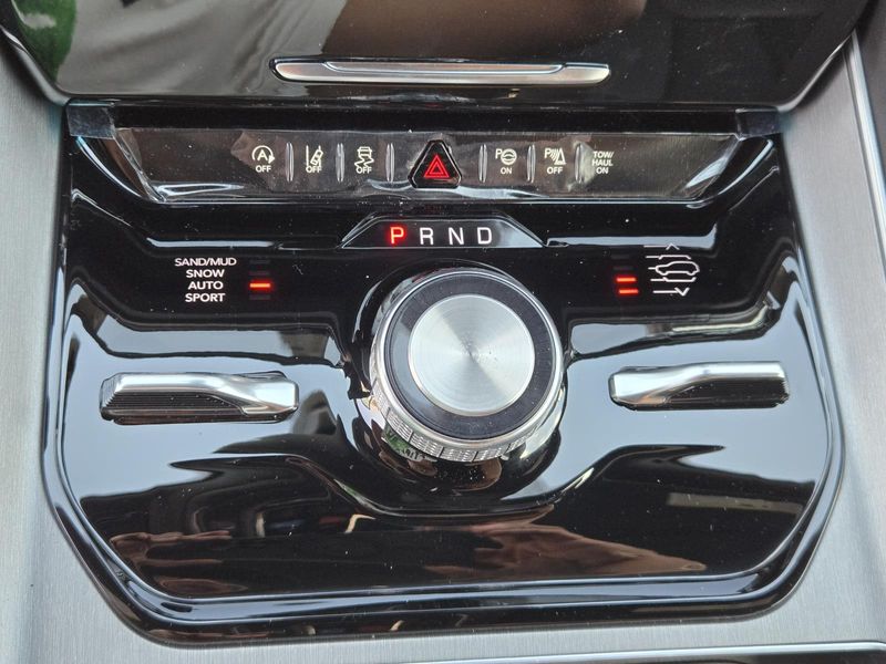 2026 Jeep Grand Wagoneer Limited Reserve 4x4
