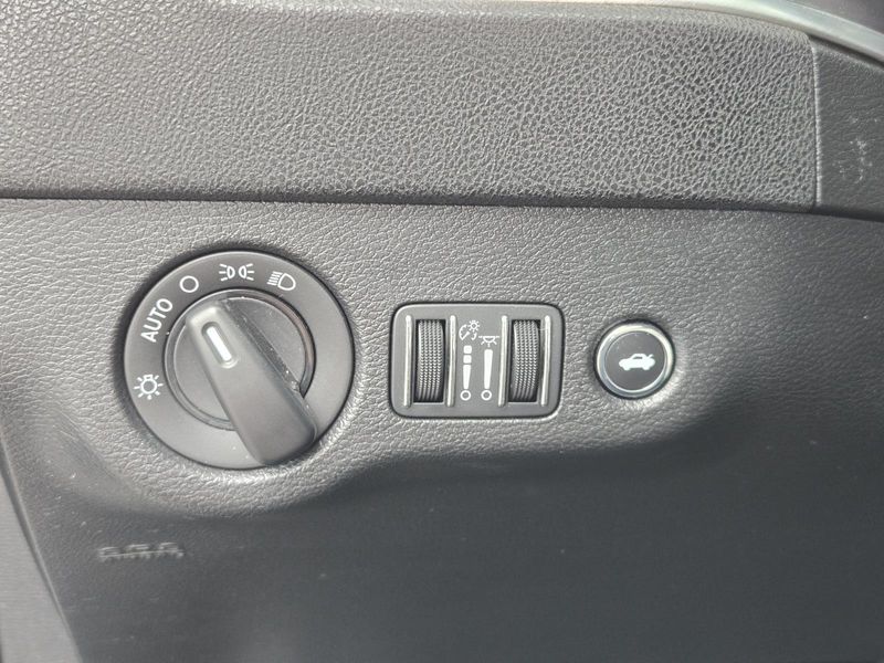 Used 2020 Dodge Charger SXT RWD