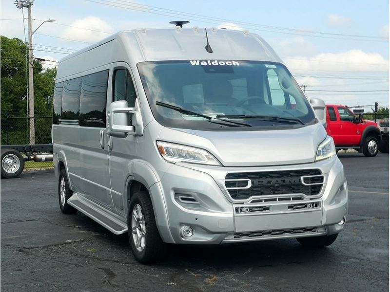 2024 RAM Promaster 2500 Slt+ Window Van High Roof 159