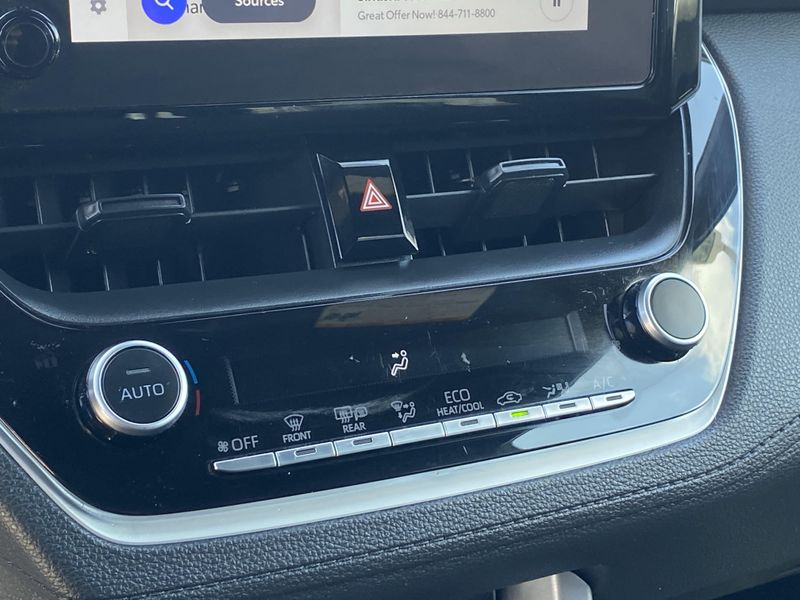 2023 Toyota Corolla Cross Hybrid SEImage 24
