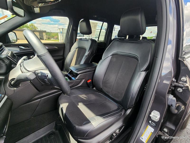 Used 2022 Jeep Grand Cherokee Altitude