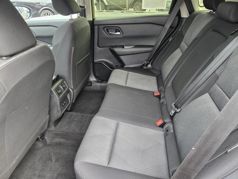 Used 2024 Nissan Rogue FWD SV