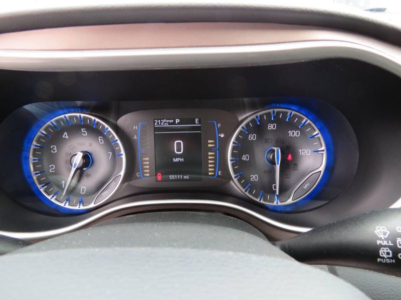 2023 Chrysler Voyager LX 4dr Mini VanImage 15