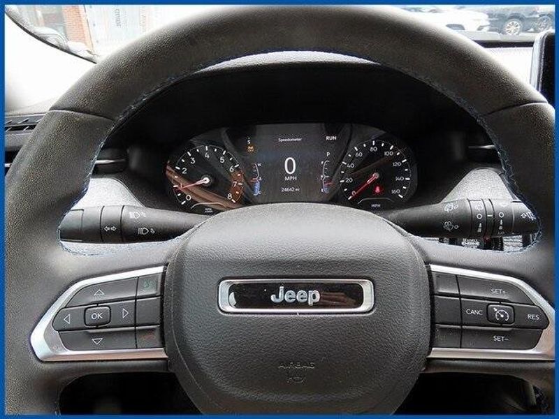 2022 Jeep Compass LatitudeImage 13