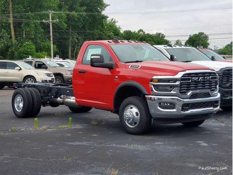 New 2026 RAM 3500 Tradesman Chassis Regular Cab 4x4 84' Ca