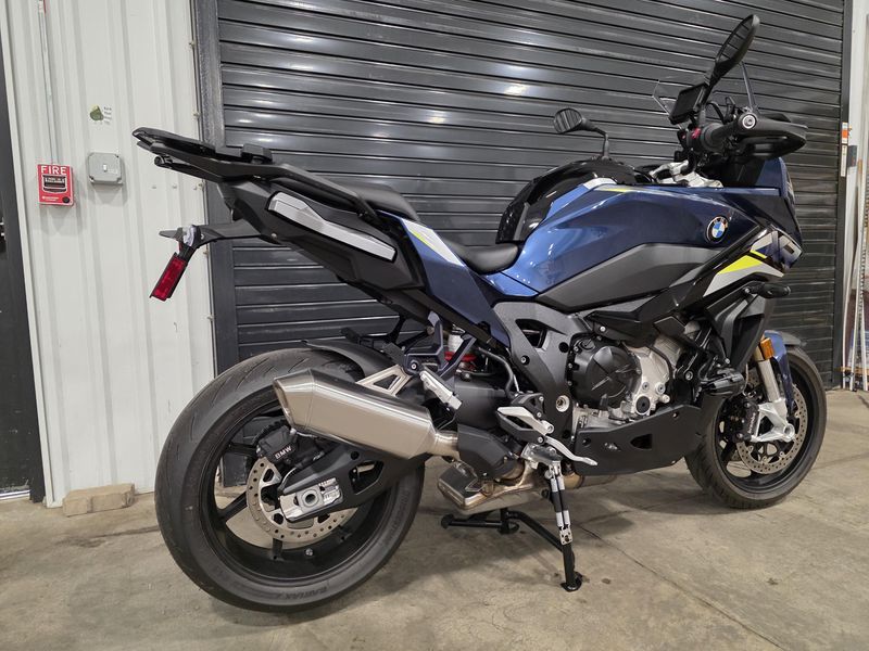 2025 BMW S 1000 XR