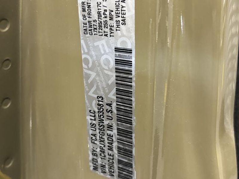 New 2025 Jeep Wrangler 4-door RubiconImage 21