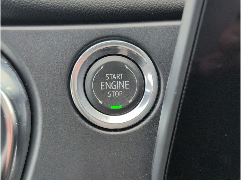 Used 2025 Chevrolet Blazer LTImage 18
