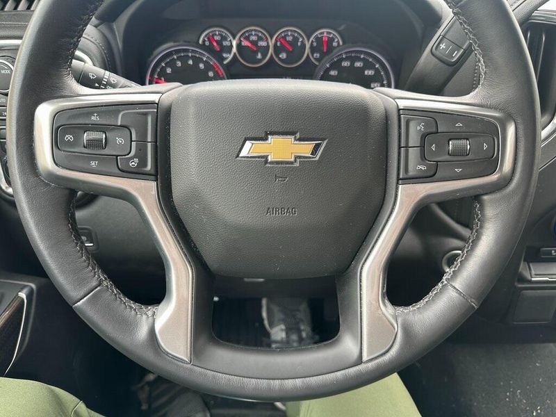 2022 Chevrolet Silverado 1500 LTD LTImage 3
