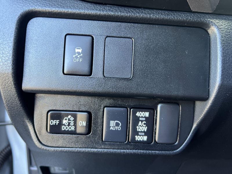 Used 2021 Toyota Tacoma 2WD SR5Image 13