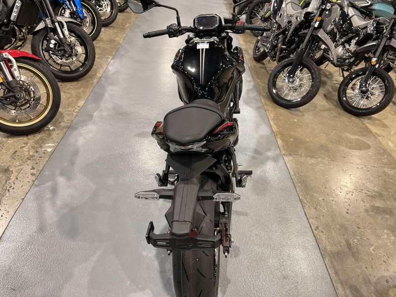 New 2025 Kawasaki Z650 Image 18