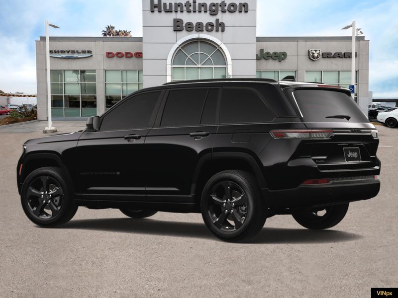 2025 Jeep Grand Cherokee Altitude X 4x4Image 4