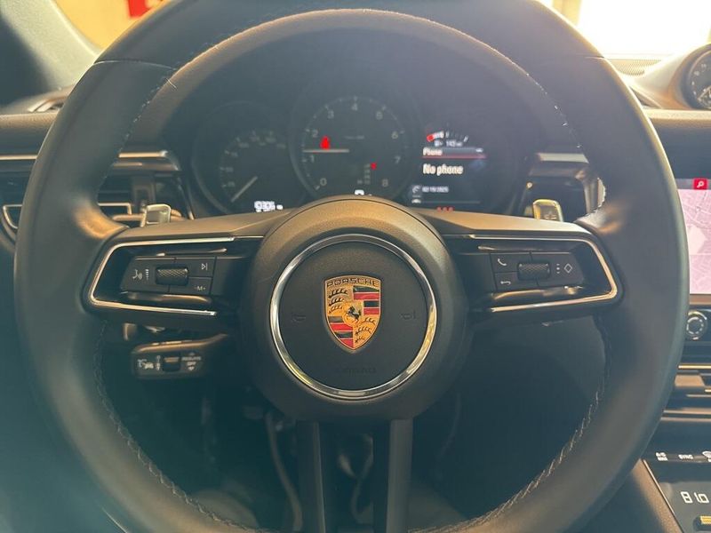 2023 Porsche Macan 