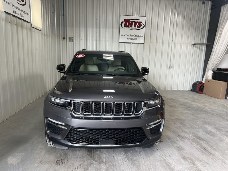 Used 2025 Jeep Grand Cherokee LimitedImage 25
