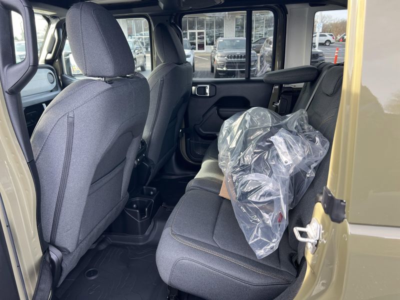 New 2026 Jeep Wrangler 4-door Sport SImage 15