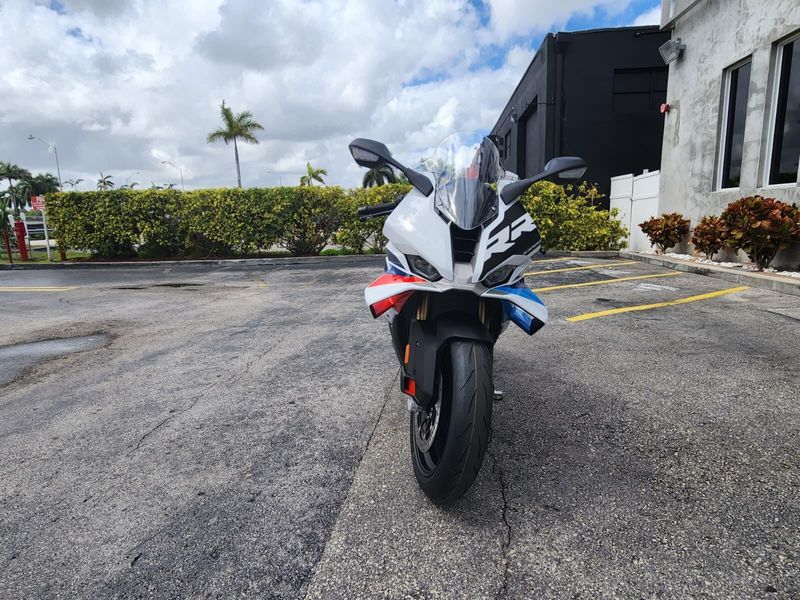 2026 BMW S 1000 RRImage 2