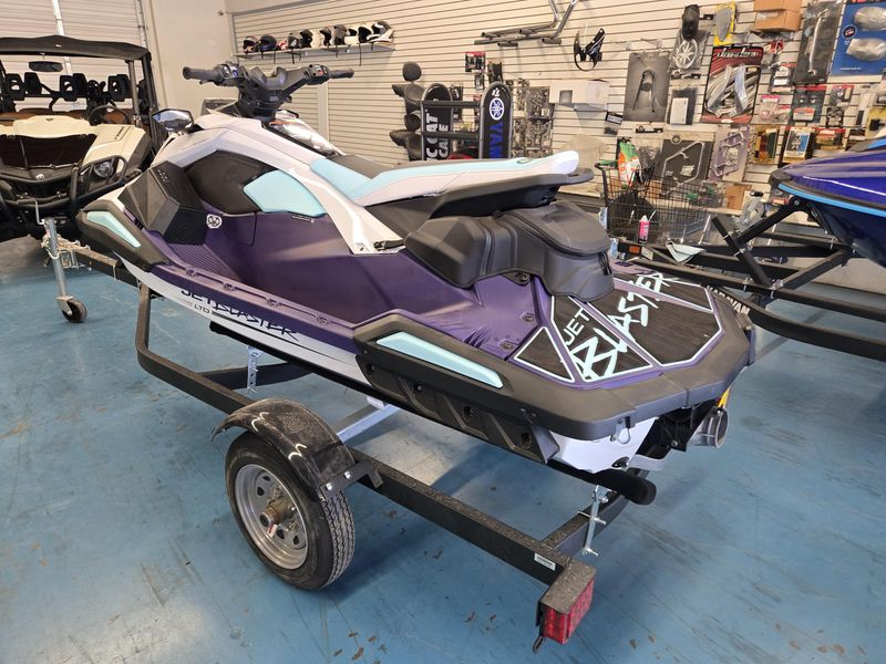 2025 Yamaha JETBLASTER LTD 3 PURPLE AND WHITE Image 7