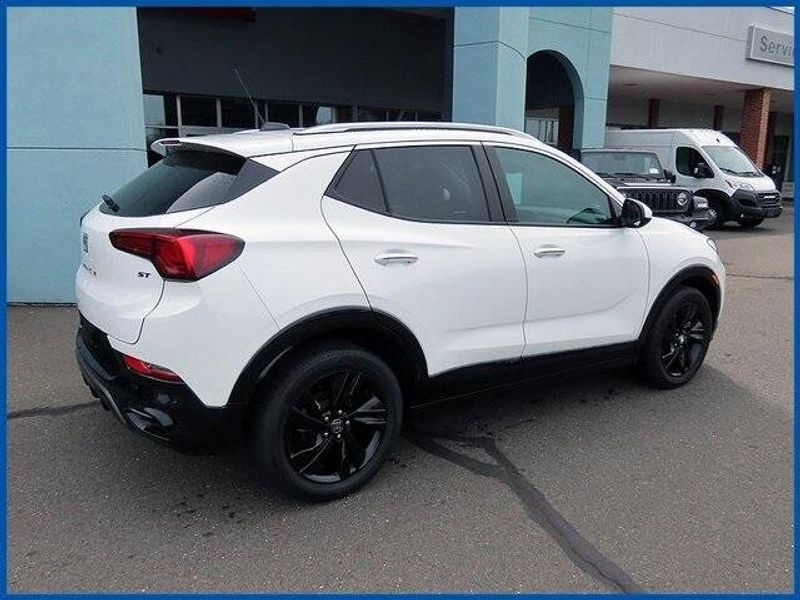 2024 Buick Encore GX Sport TouringImage 7