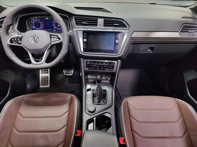 Used 2024 Volkswagen Tiguan SEL R-Line AWD w/Sunroof/NavImage 20