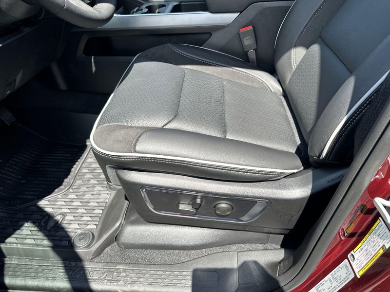 New 2025 RAM 1500 Laramie Crew Cab 4x4 5