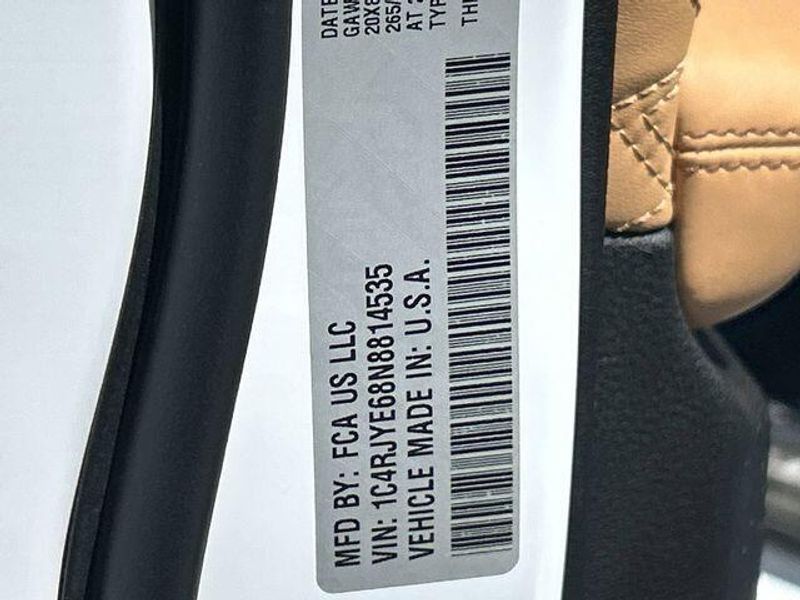 Used 2022 Jeep Grand Cherokee 4xe Summit 4xeImage 34