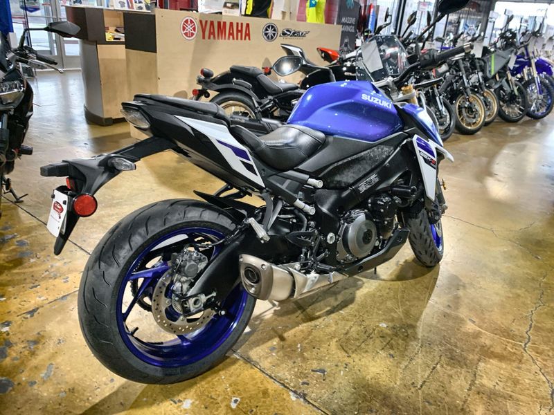 Used 2024 Suzuki GSX-S1000 CA Image 8