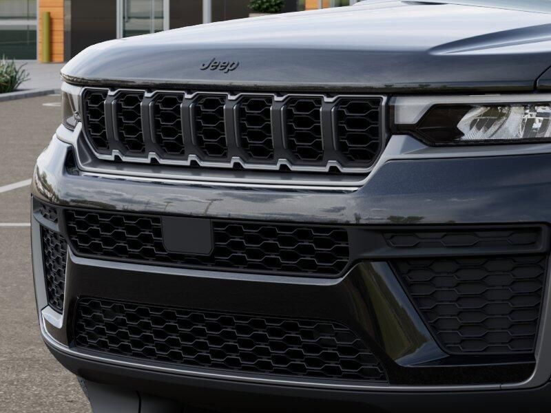 New 2026 Jeep Grand Cherokee L Laredo Altitude 4x4Image 11