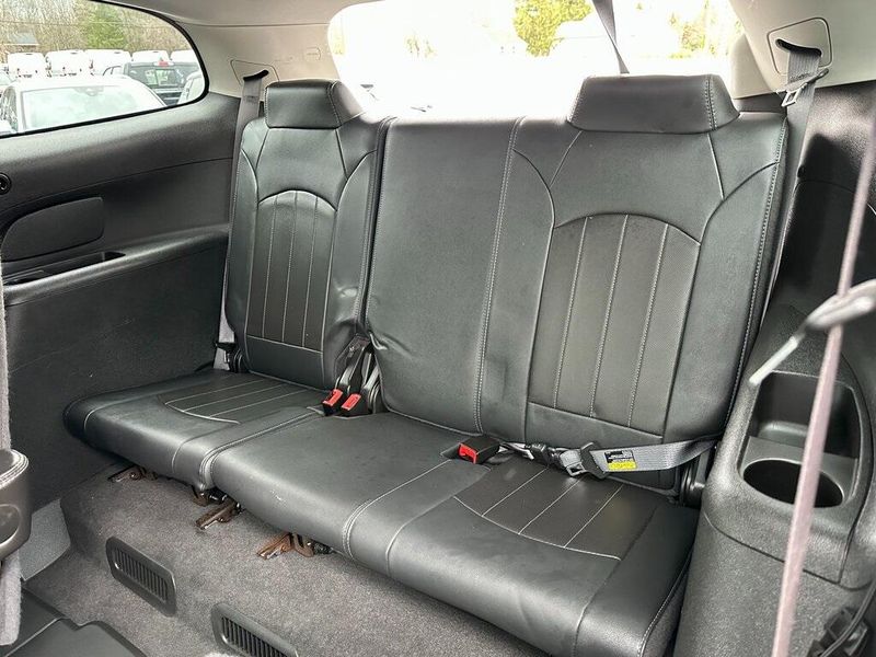 2015 Buick Enclave Leather GroupImage 19