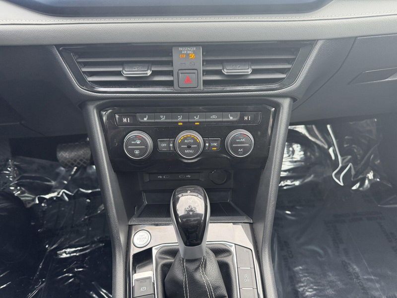 2024 Volkswagen Taos SEImage 22
