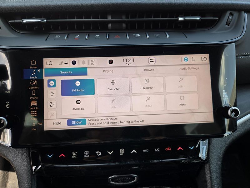 New 2026 Jeep Grand Cherokee L Laredo Altitude 4x2