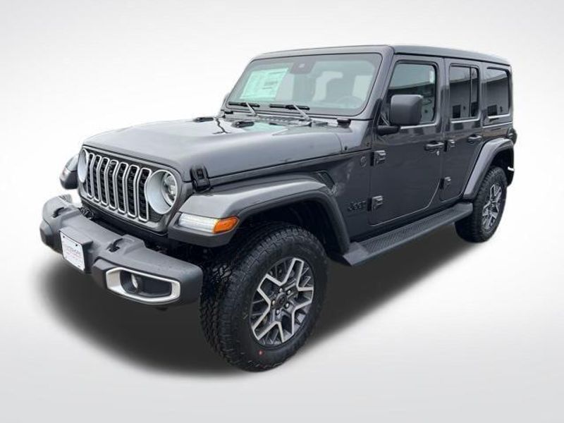 2025 Jeep Wrangler 4-door SaharaImage 3