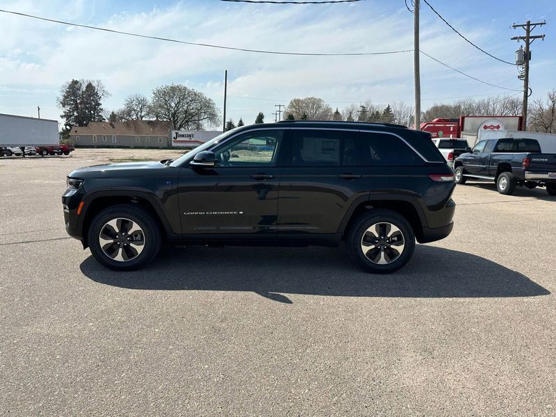 2023 Jeep Grand Cherokee 4xeImage 5