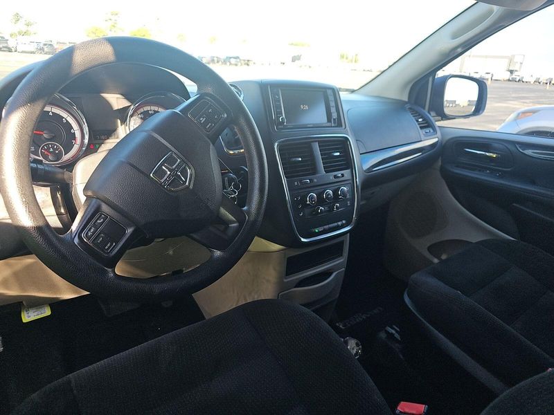 2018 Dodge Grand Caravan SE photo 4