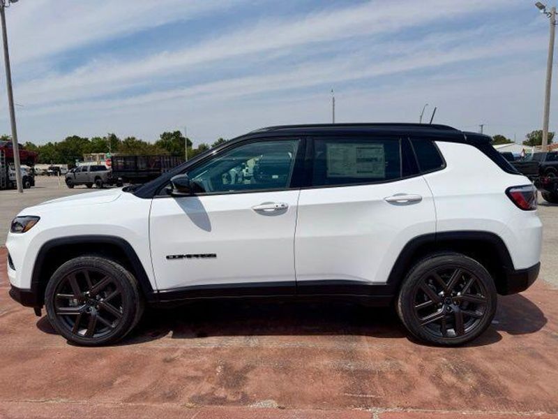 New 2026 Jeep Compass Limited Altitude 4x4Image 9