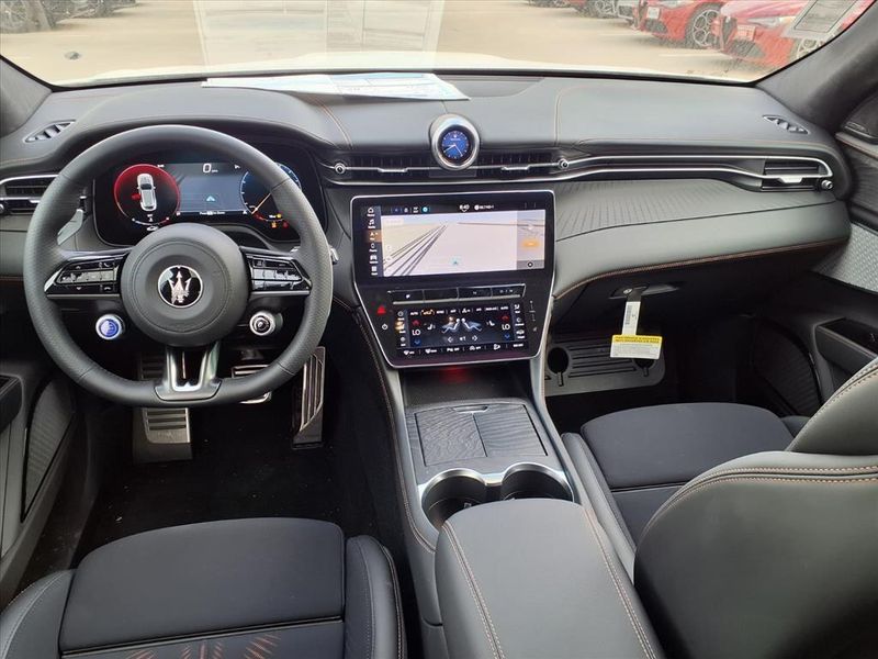 New 2026 Maserati Grecale ModenaImage 24