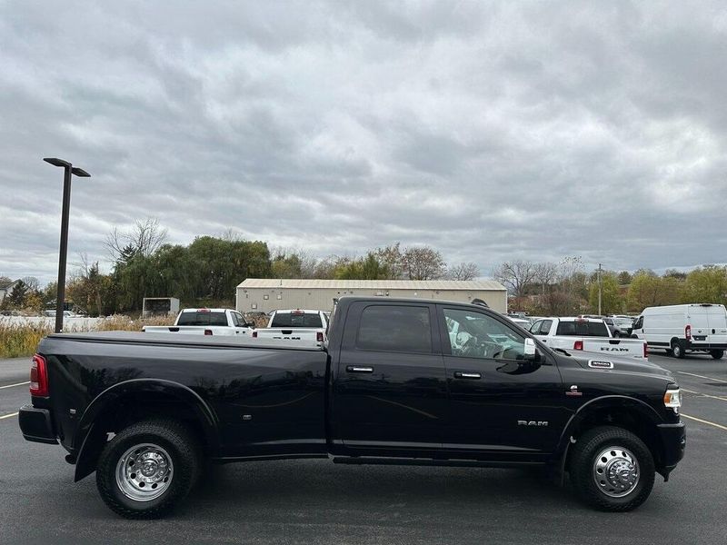 2019 RAM 3500 LaramieImage 15