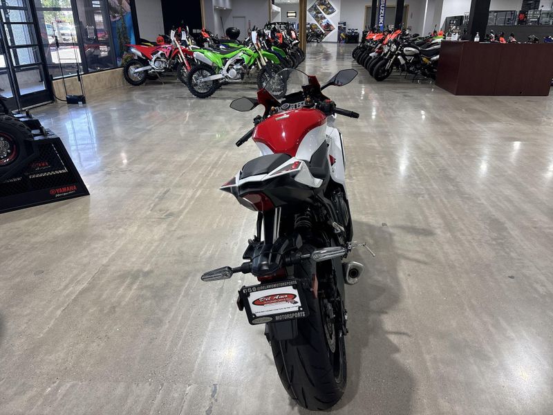 New 2026 Yamaha YZF-R7 70TH ANNIVERSARY EDITION Image 14