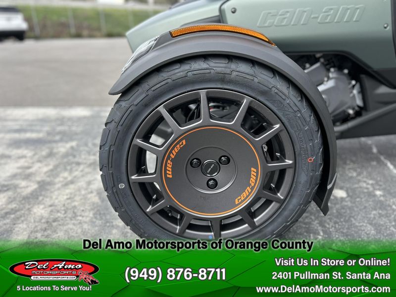 2025 Can-Am CANYON REDROCK Image 13
