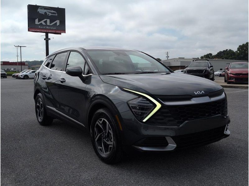 Used 2024 Kia Sportage LXImage 7