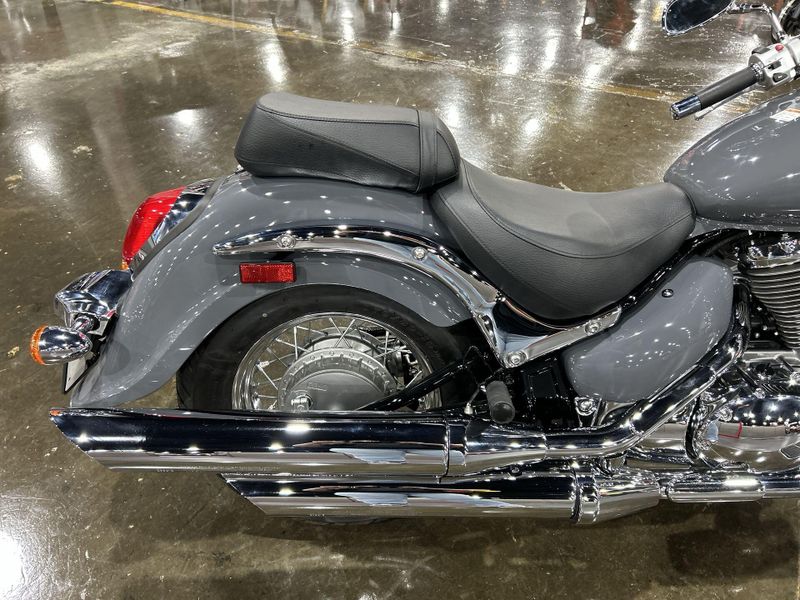 2025 Suzuki BOULEVARD C50  in a GRAY exterior color. Del Amo Motorsports of Redondo Beach (424) 390-7811 delamomotorsports.com 
