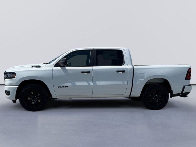 2025 Ram 1500 Tradesman photo 3