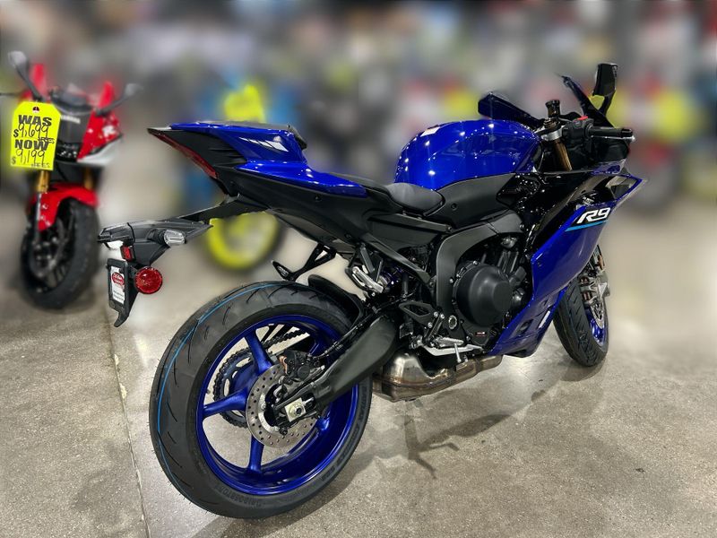 New 2027 Yamaha YZF-R9 Image 14