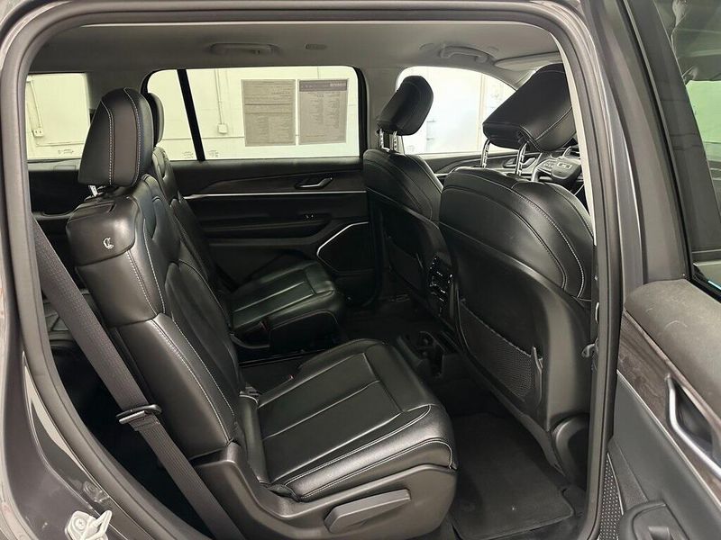 2022 Jeep Grand Cherokee L LimitedImage 29