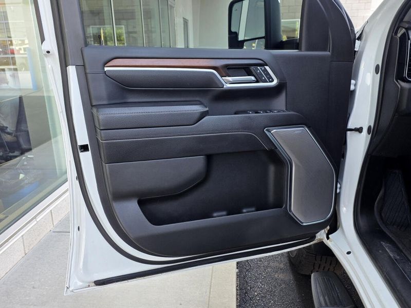 Used 2025 GMC Sierra 2500HD Denali